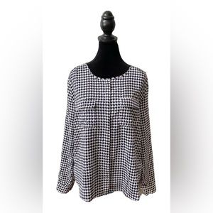 Gap: Houndstooth Navy Blue and White Button Down Shirt Blouse